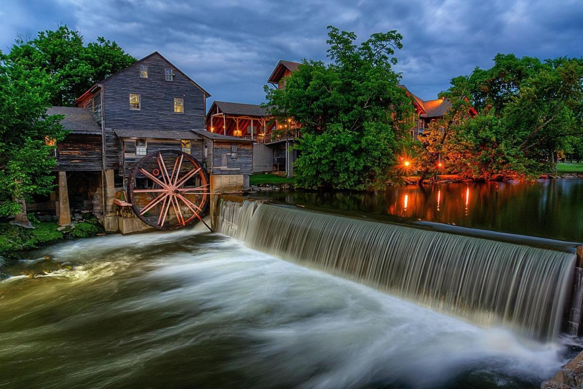 Wilderness Lodge, Hot Tub, Game Room, Pool Access, 1089 Free Tickets Each Paid Day, Dollywood And M Sevierville Exteriör bild