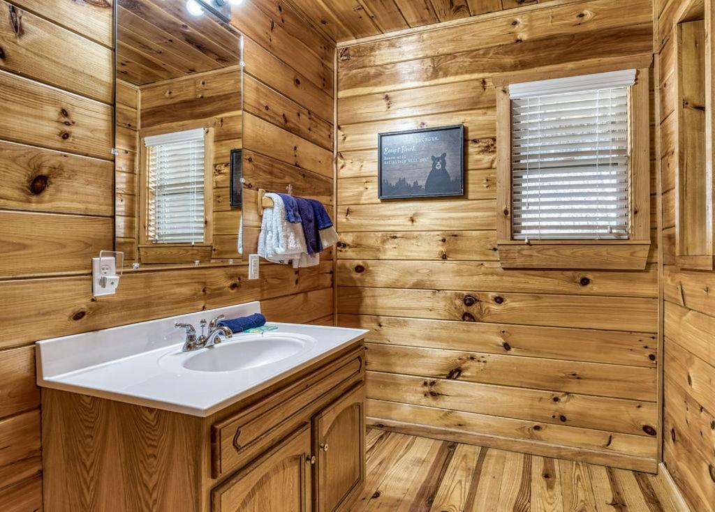 Wilderness Lodge, Hot Tub, Game Room, Pool Access, 1089 Free Tickets Each Paid Day, Dollywood And M Sevierville Exteriör bild