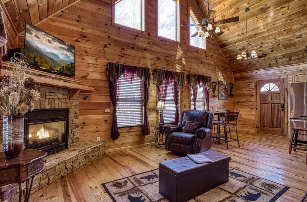 Wilderness Lodge, Hot Tub, Game Room, Pool Access, 1089 Free Tickets Each Paid Day, Dollywood And M Sevierville Exteriör bild
