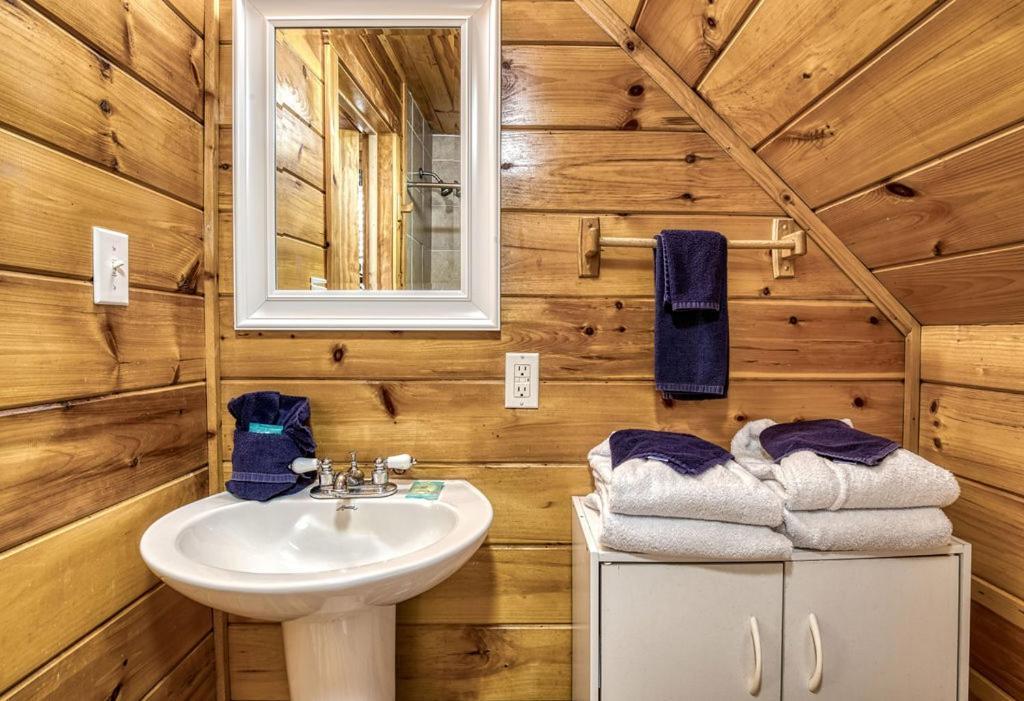 Wilderness Lodge, Hot Tub, Game Room, Pool Access, 1089 Free Tickets Each Paid Day, Dollywood And M Sevierville Exteriör bild