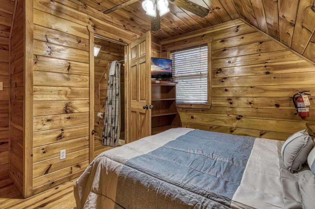 Wilderness Lodge, Hot Tub, Game Room, Pool Access, 1089 Free Tickets Each Paid Day, Dollywood And M Sevierville Exteriör bild