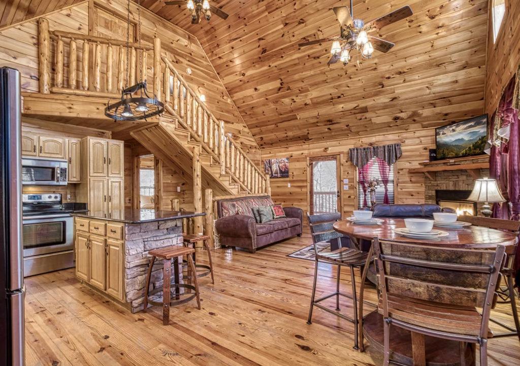 Wilderness Lodge, Hot Tub, Game Room, Pool Access, 1089 Free Tickets Each Paid Day, Dollywood And M Sevierville Exteriör bild